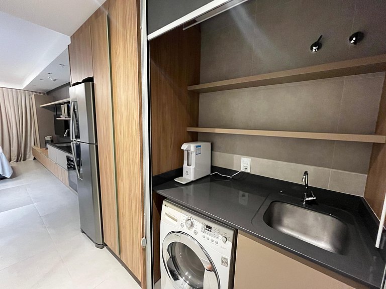 Studio completo próx. ao Centro de Floripa VTD0524