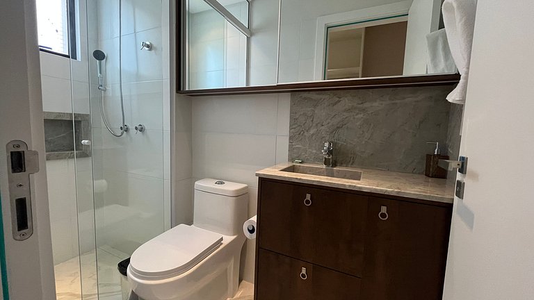 Apto con área gourmet a 300 m de la playa MTR1002