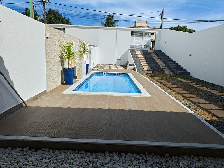Casa c/ Piscina e 6 Quartos PJE0001