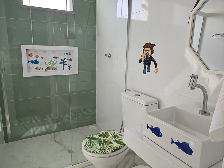 Casa c/ Piscina e 6 Quartos PJE0001