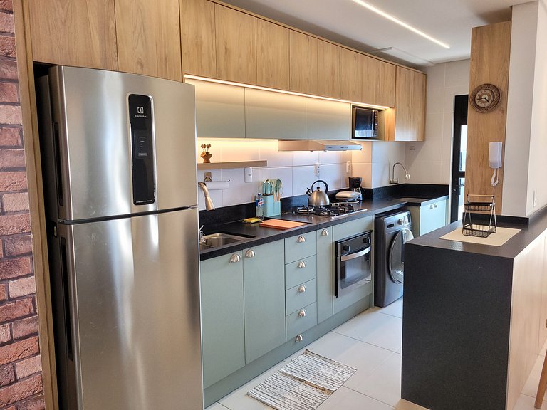 Apto con suite y balcón gourmet en Penha SKL0601