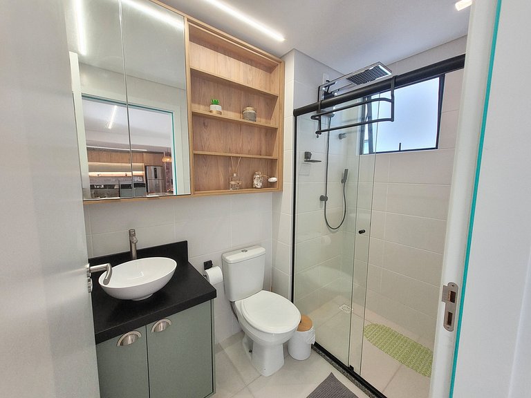 Apto con suite y balcón gourmet en Penha SKL0601