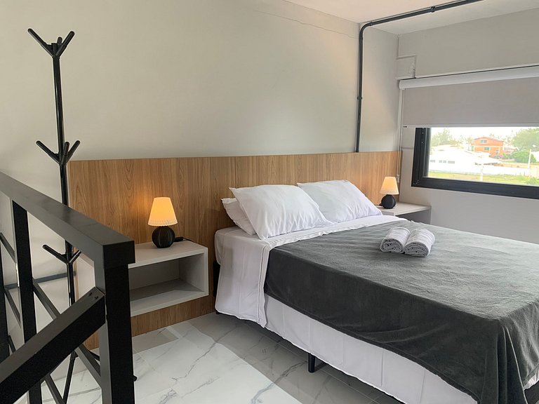 Loft a 50 m da Praia do Camacho PLO0005