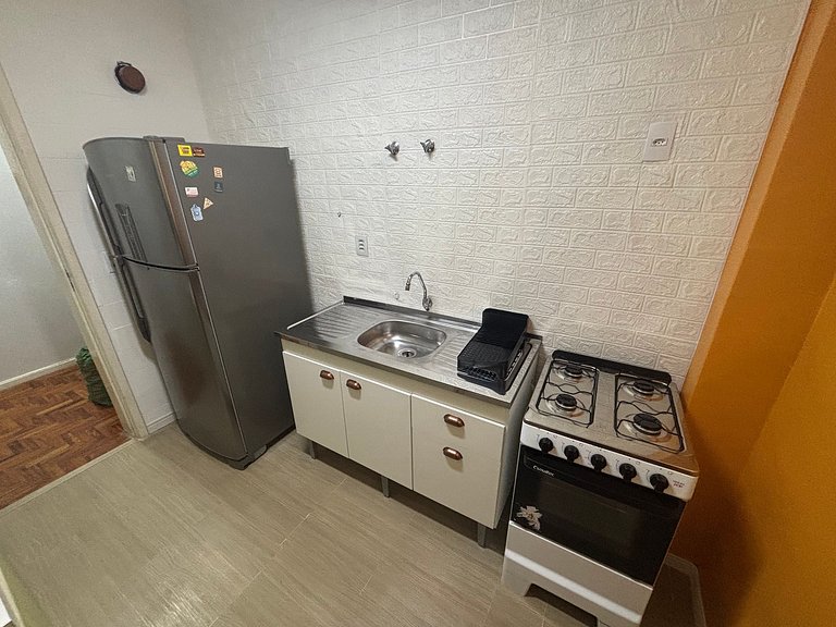 Apto 2 Dormitorios en el Centro de Floripa EBE0804