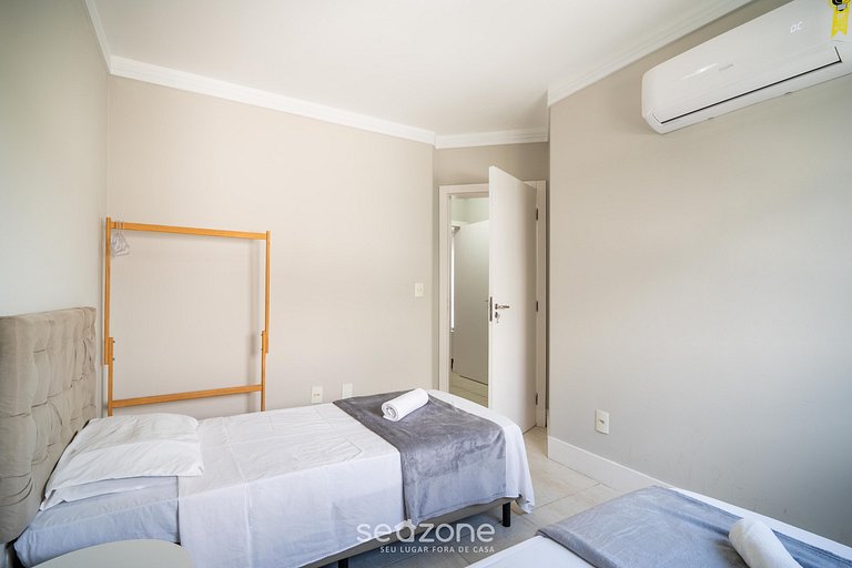 Apto con barbacoa en edificio con piscina ROH0304