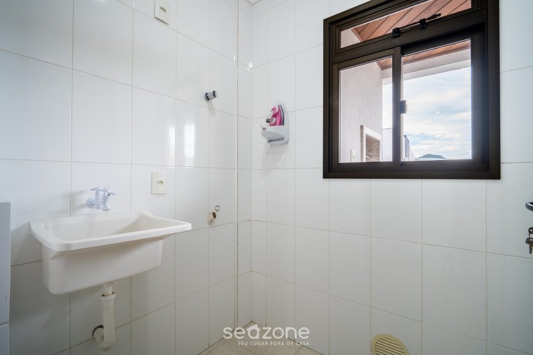 Apto con barbacoa en edificio con piscina ROH0304