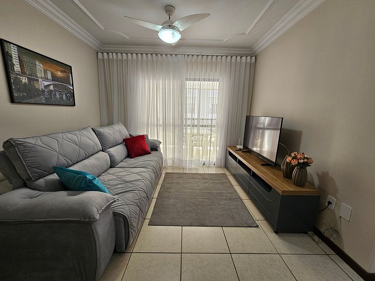 Apto Quadra Mar c/ Churrasqueira ESA0304