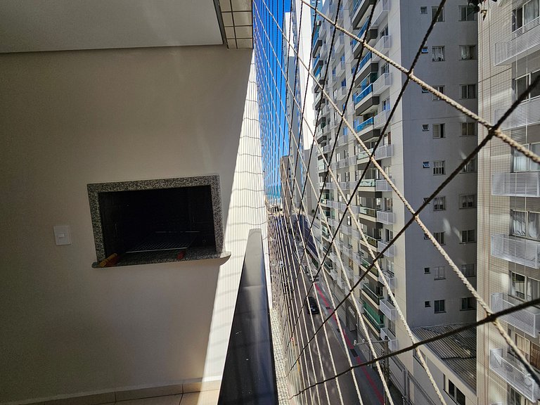 Apt a una cuadra del mar con parrilla ESA0304