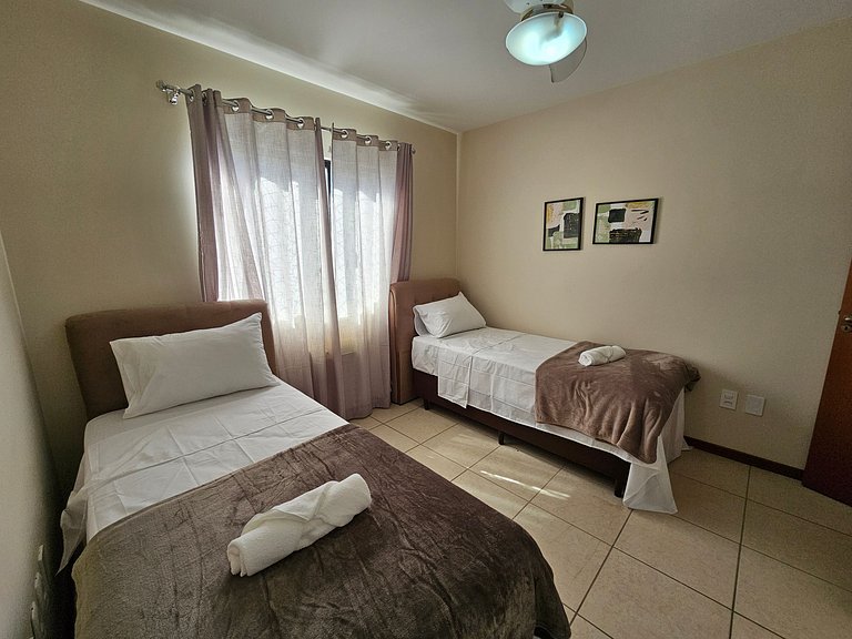 Apt a una cuadra del mar con parrilla ESA0304