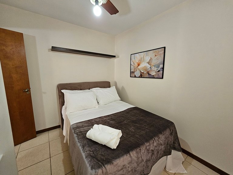 Apt a una cuadra del mar con parrilla ESA0304