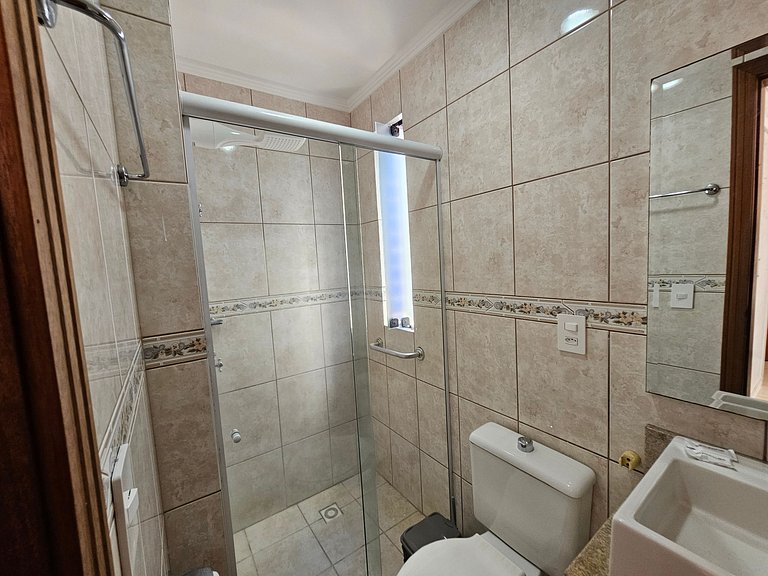 Apto Quadra Mar c/ Churrasqueira ESA0304