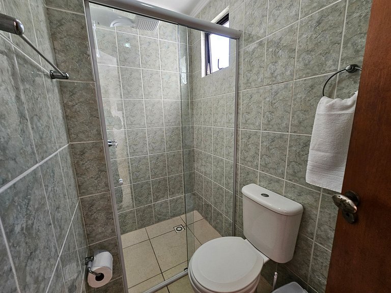 Apt a una cuadra del mar con parrilla ESA0304