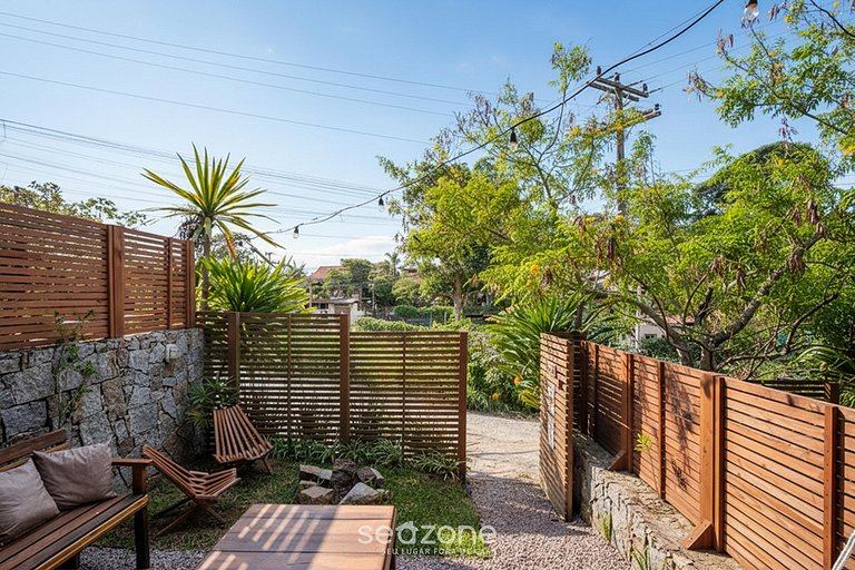 Casa c/ Churrasqueira em Imbituba VER0003