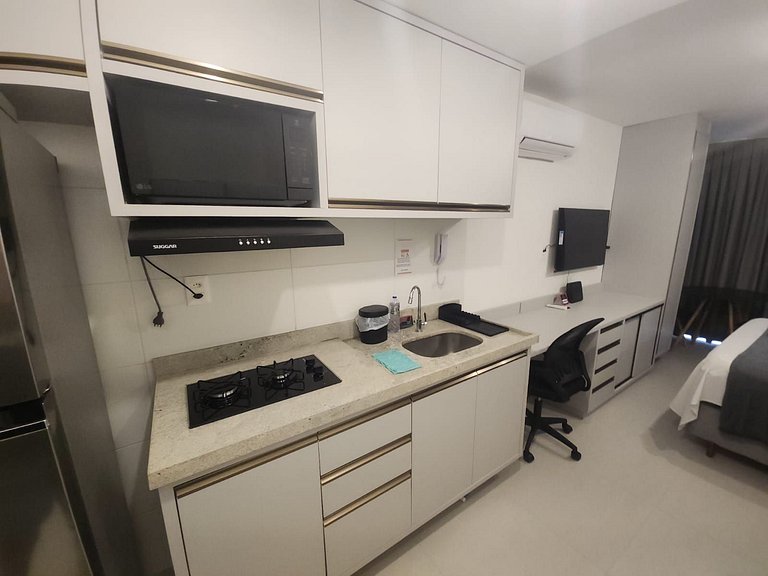 Estudio en edif. c/ piscina, 280m del mar UGR0404A