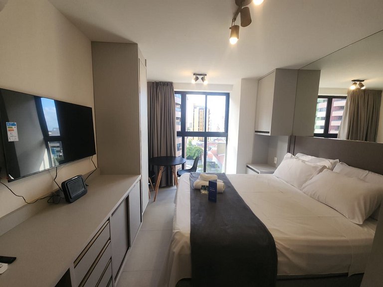 Estudio en edif. c/ piscina, 280m del mar UGR0404A