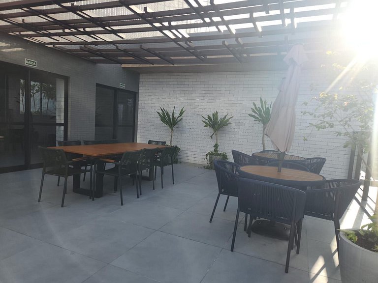 Estudio en edif. c/ piscina, 280m del mar UGR0404A