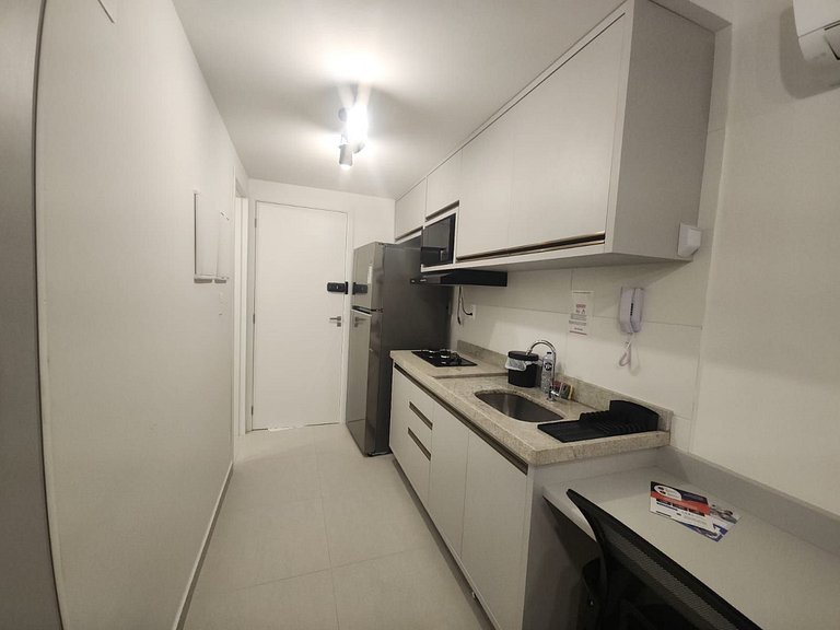 Estudio en edif. c/ piscina, 280m del mar UGR0404A