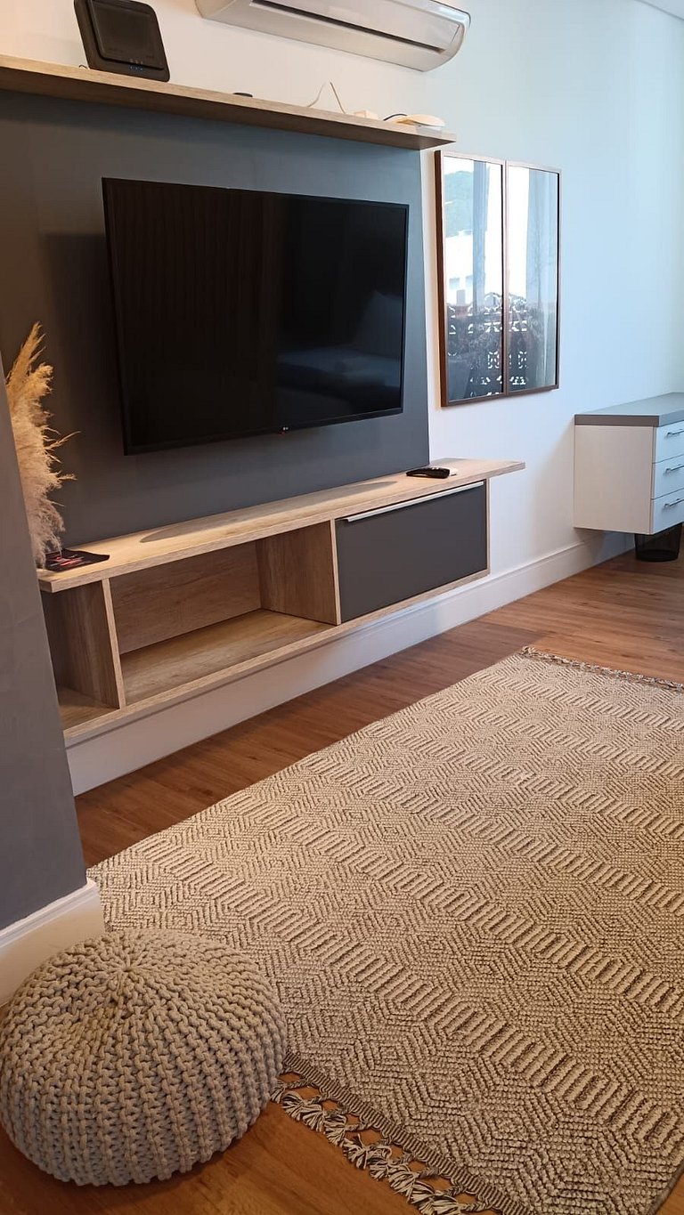 Studio moderno próx. a UFSC em Floripa SSG0216