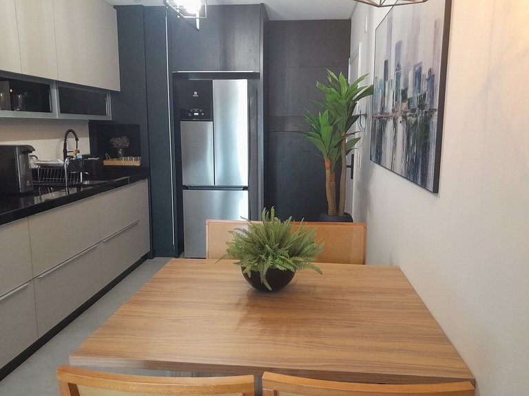 Apto c/ Balcón 220 m de la Playa - Itapema FFS1504