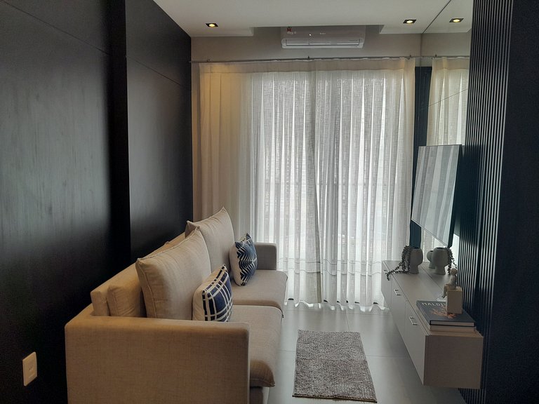 Apto c/ Varanda 220m da Praia em Itapema FFS1504