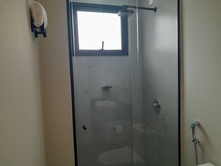 Apto c/ Varanda 220m da Praia em Itapema FFS1504