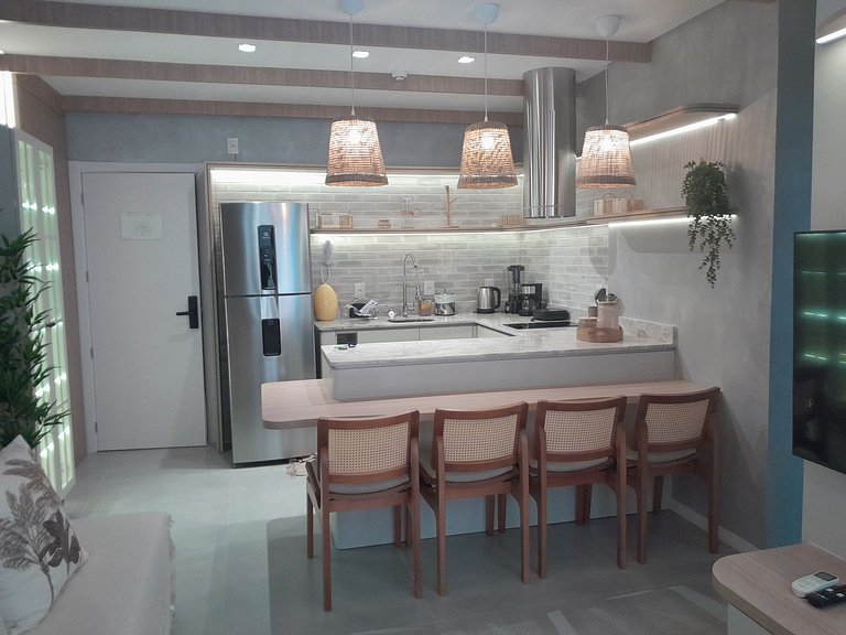 Apto em edf. a 220 m da Praia FFS0405