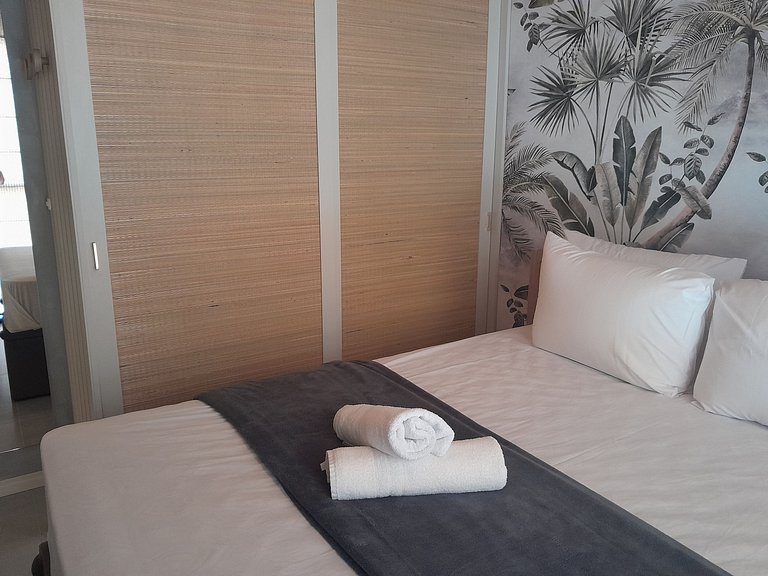 Apto en edificio a 220 m de la playa FFS0405