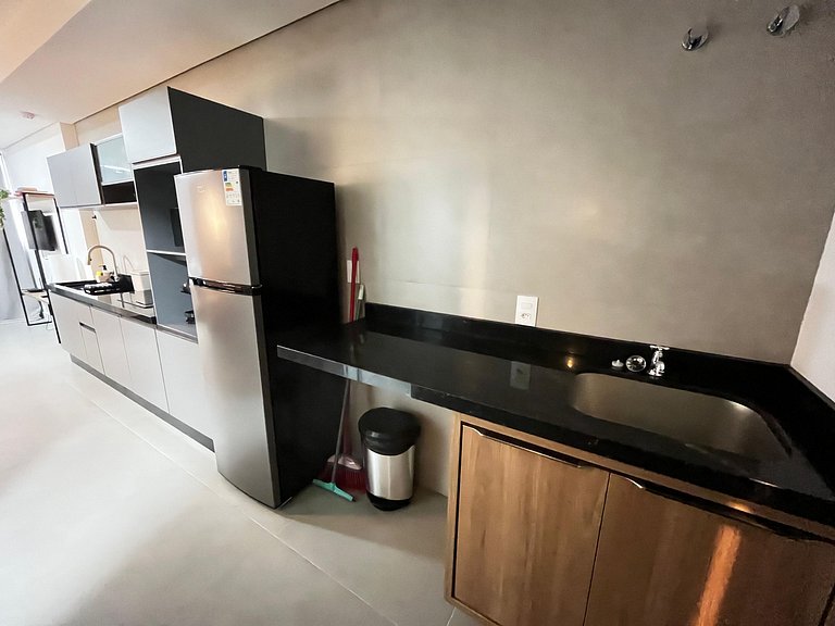 Studio em cond. c/ academia prox ao HU VTD0617