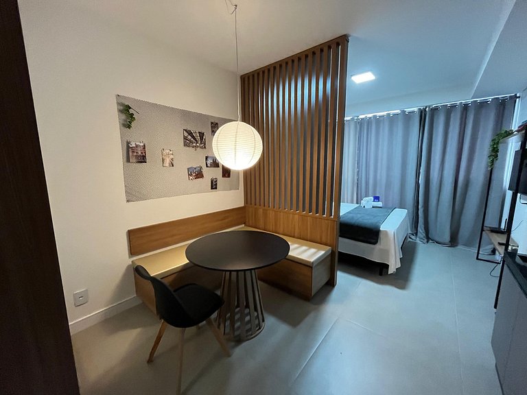 Studio em cond. c/ academia prox ao HU VTD0617