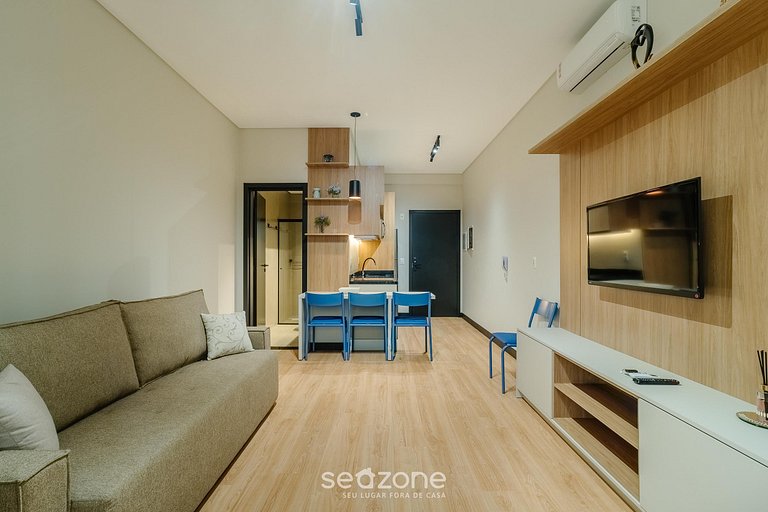 Studio c/ piscina no prédio, 550m da praia LDU0205