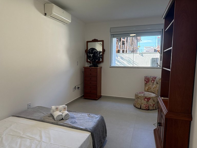 Apto c/ Churrasq. em Condo c/ Piscina RMM0107