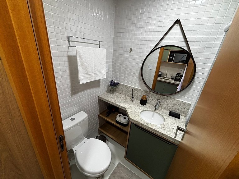 Studio em prédio c/ piscina no rooftop SMT0124