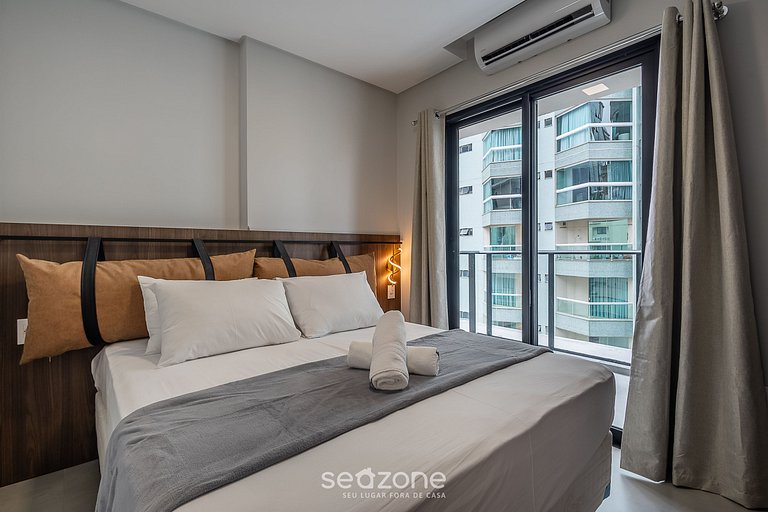 Studio c/ varanda a poucos passos da praia FFS0501