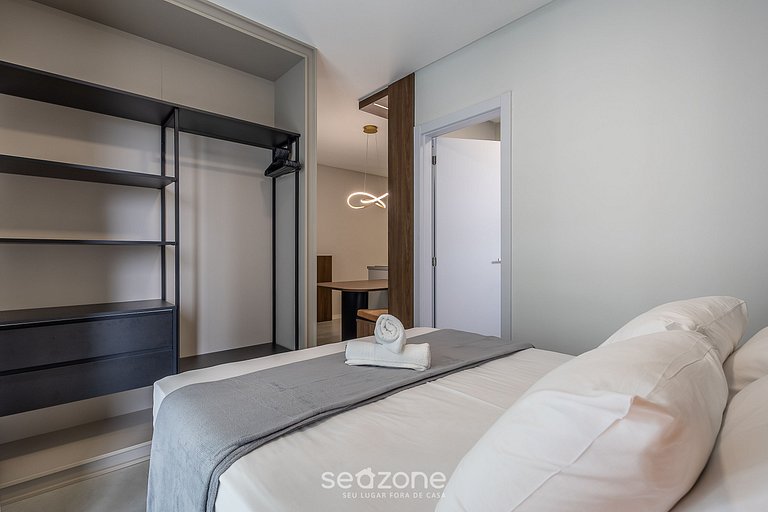 Studio c/ varanda a poucos passos da praia FFS0501