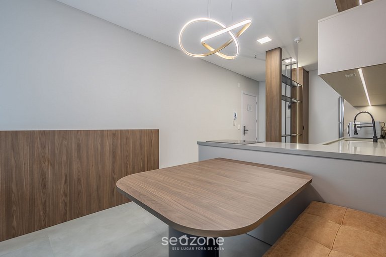 Studio c/ varanda a poucos passos da praia FFS0501