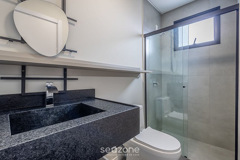 Studio c/ varanda a poucos passos da praia FFS0501