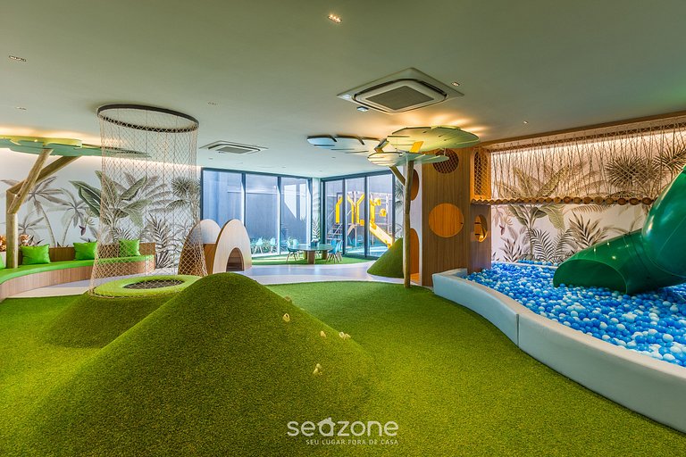 Condomínio com lazer completo e localização imbatível em POA