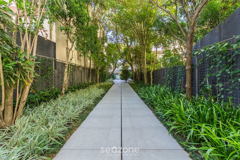 Estúdio em Edifício c/ Piscina e Garagem BLE0610