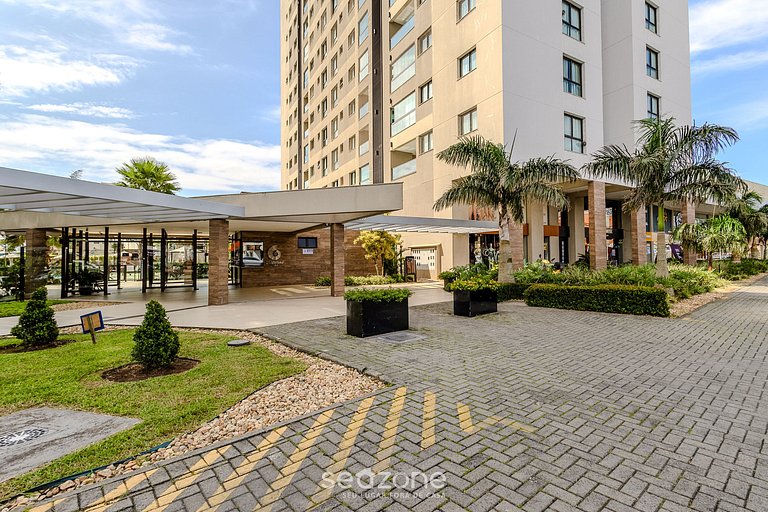 Aptos em Cond. c/ Ótima Estrutura e a 130 m da Praia - AVR