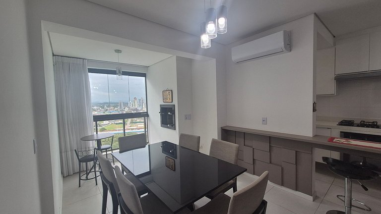 Apto Vista Parcial Mar 130 m da Praia AVR1504