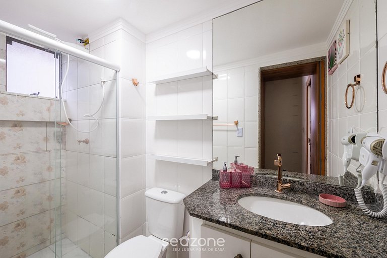 Apto c/ varanda próx. ao mar, Rio Vermelho VNN0101