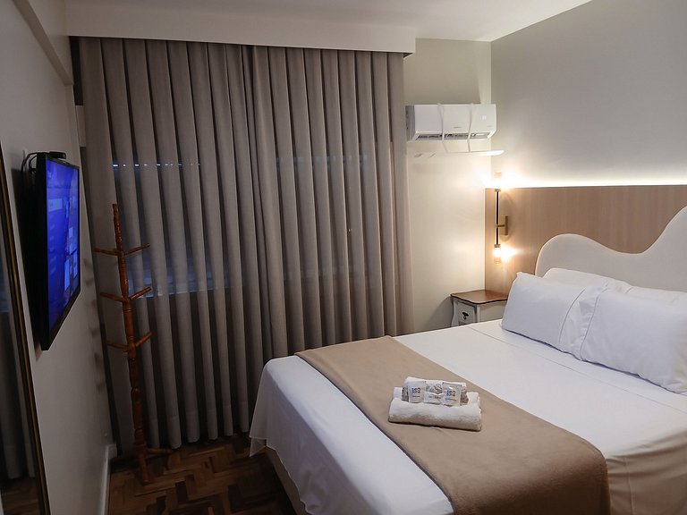 Apto 3 Quartos a 110 m da Praia EMD0012