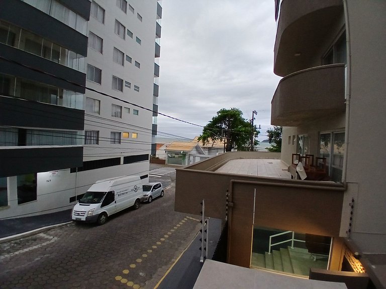 Apto 3 Quartos a 110 m da Praia EMD0012