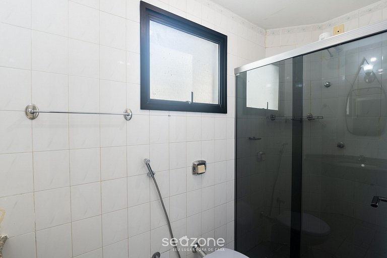 Apto 3QTs a 130 m da Praia do Morro GFT0101