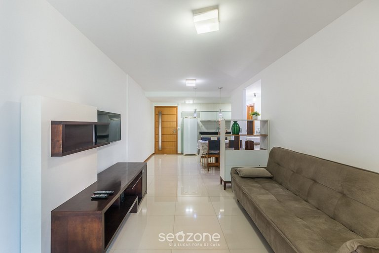 Apto c/ varanda e vista mar a 80m da Praia WJA0607