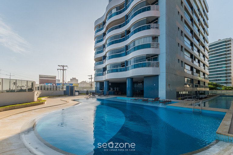 Tu estadía exclusiva en edificio con piscina a pasos del mar