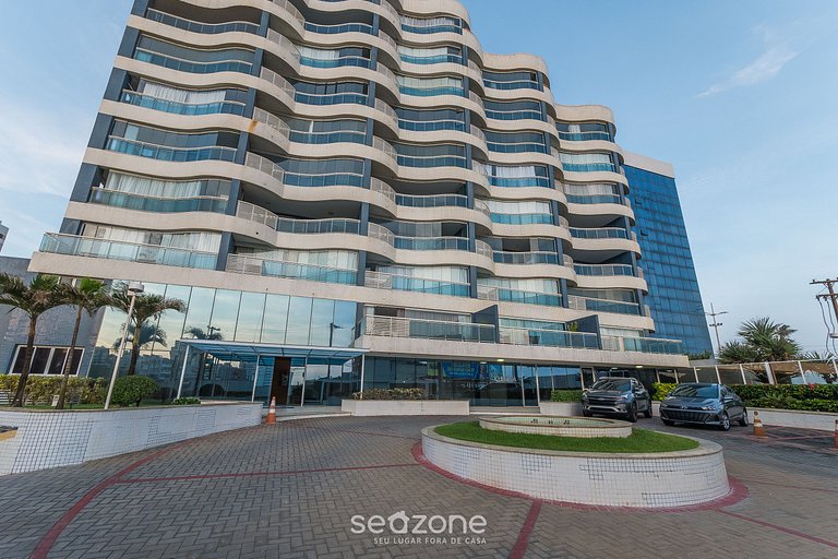 Tu estadía exclusiva en edificio con piscina a pasos del mar