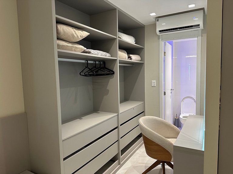 Estudio en Condominio Frente al Mar OPS0337