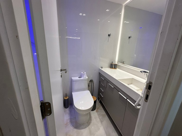 Estúdio em Condo. Frente Mar OPS0337