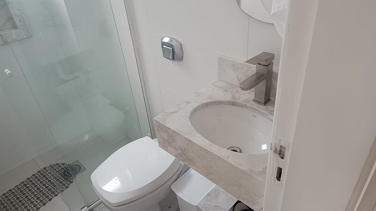 Apto a 160 m de la Rueda Gigante en BC - EPJ0601